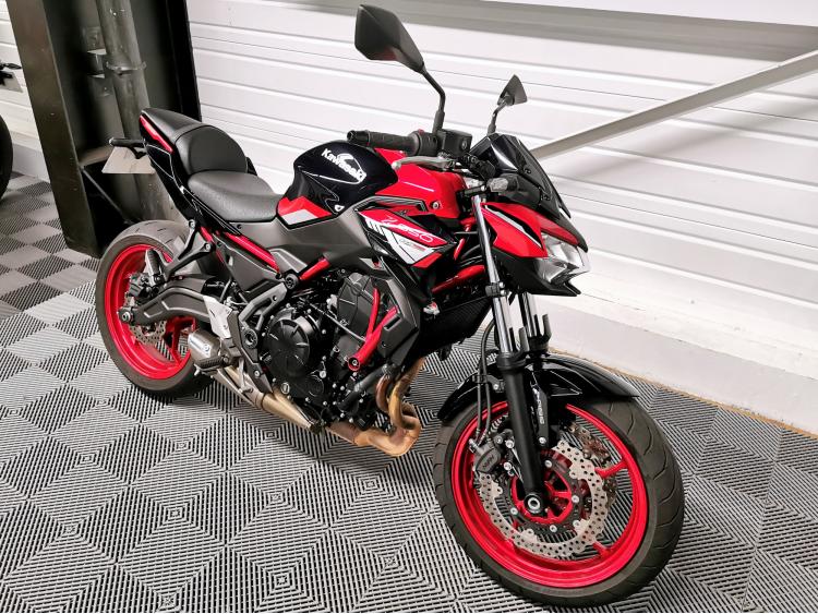KAWASAKI Z650 - 1ERE MAIN - A2 - GARANTIE 2028 - Z 650