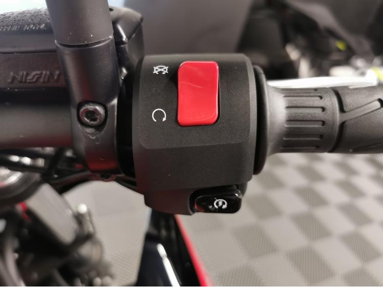 KAWASAKI Z650 - 1ERE MAIN - A2 - GARANTIE 2028 - Z 650