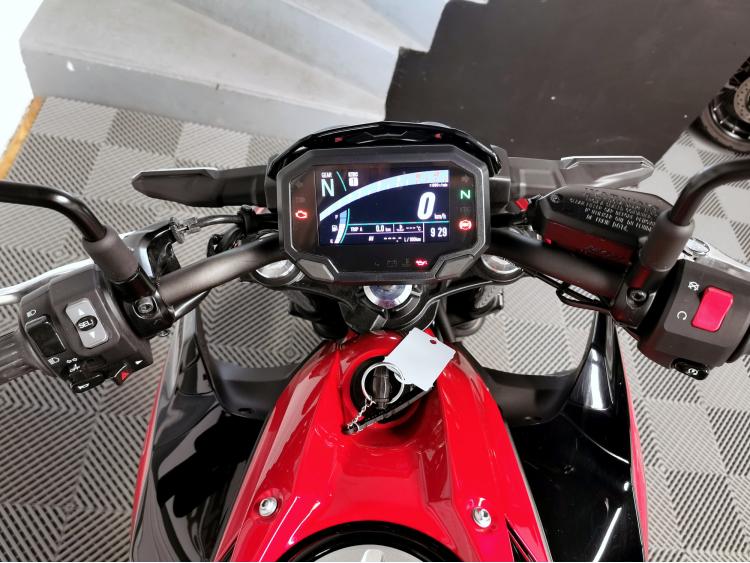 KAWASAKI Z650 - 1ERE MAIN - A2 - GARANTIE 2028 - Z 650
