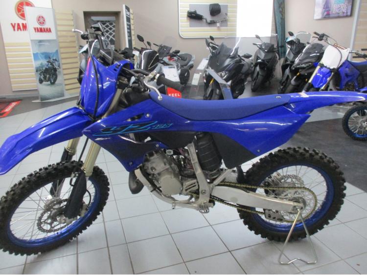 YAMAHA YZ125