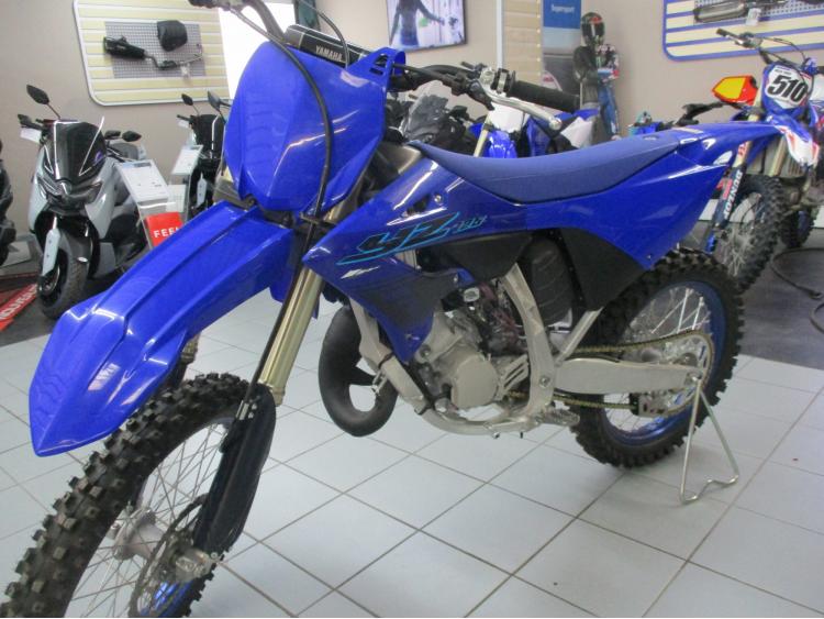 YAMAHA YZ125