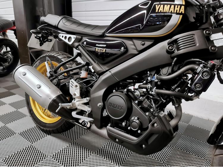 YAMAHA XSR 125 Legacy - 1ere Main - XSR125