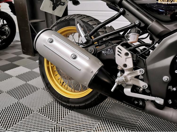 YAMAHA XSR 125 Legacy - 1ere Main - XSR125