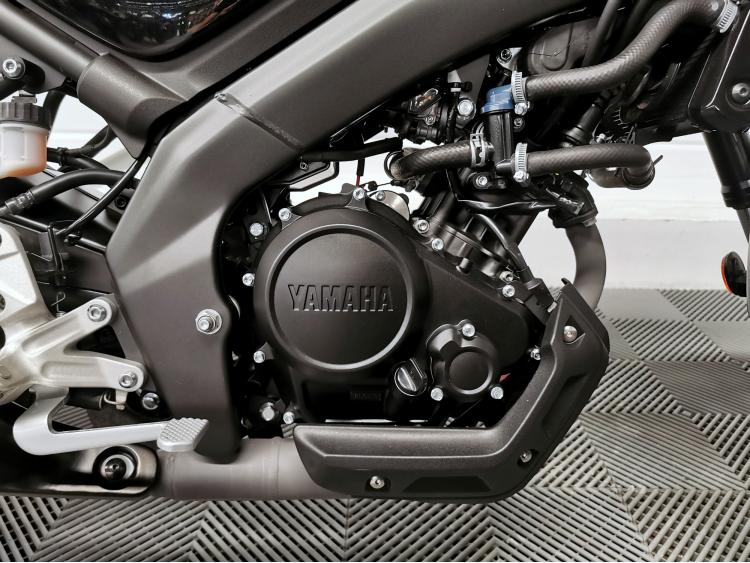 YAMAHA XSR 125 Legacy - 1ere Main - XSR125