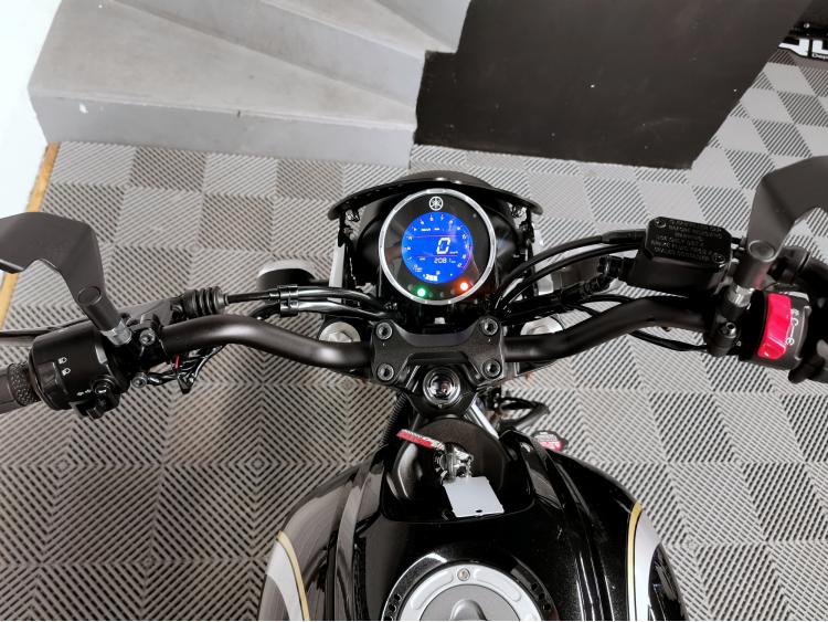 YAMAHA XSR 125 Legacy - 1ere Main - XSR125