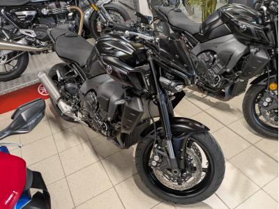 YAMAHA MT-10