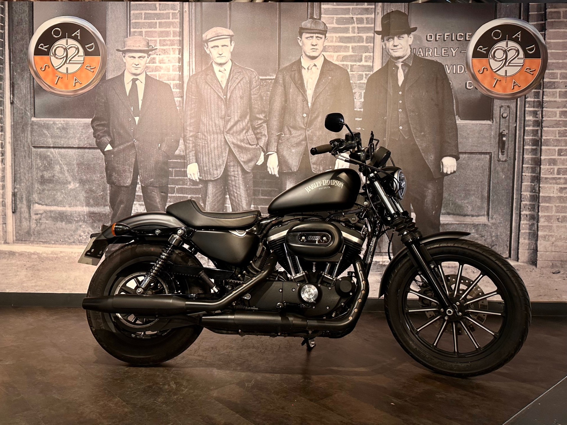 HARLEY-DAVIDSON SPORTSTER IRON 883 ABS