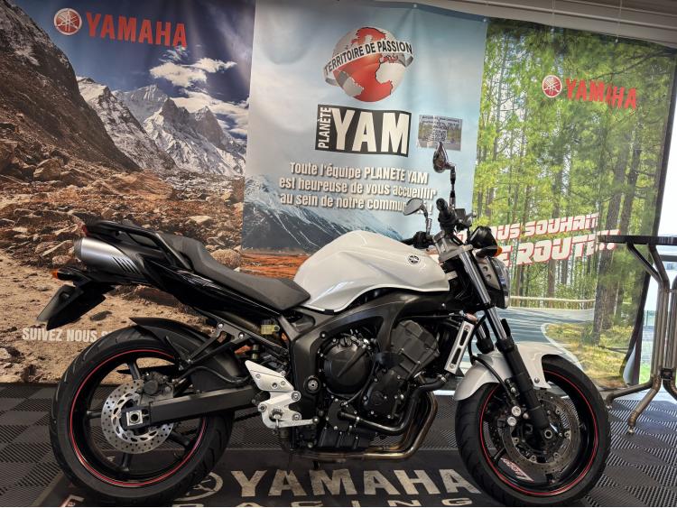 YAMAHA FZ6 (98CV)