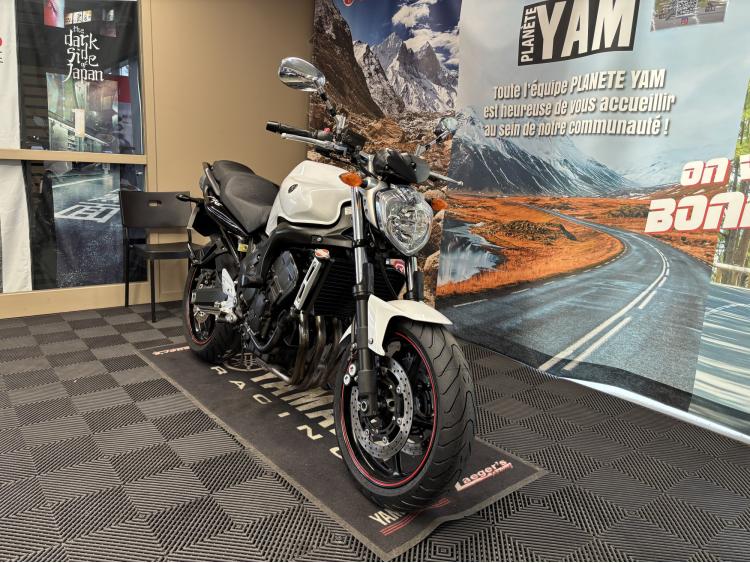 YAMAHA FZ6 (98CV)