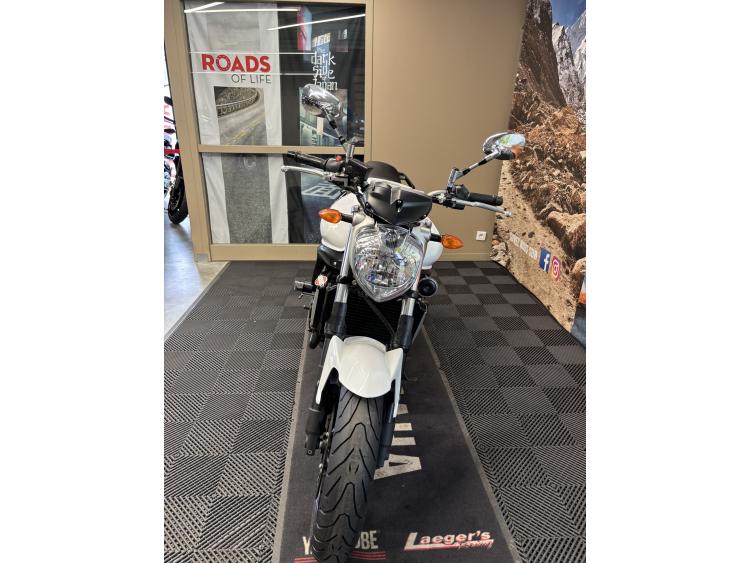 YAMAHA FZ6 (98CV)