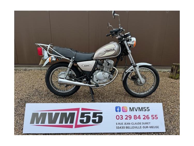 SUZUKI GN 125