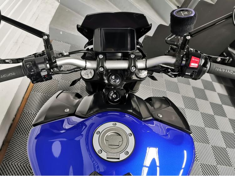 YAMAHA MT-09 MT09 