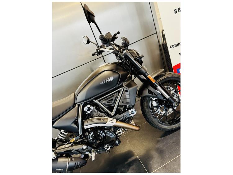 DUCATI SCRAMBLER 800 DARK TERMIGNONI - BRIDAGE A2 POSSIBLE