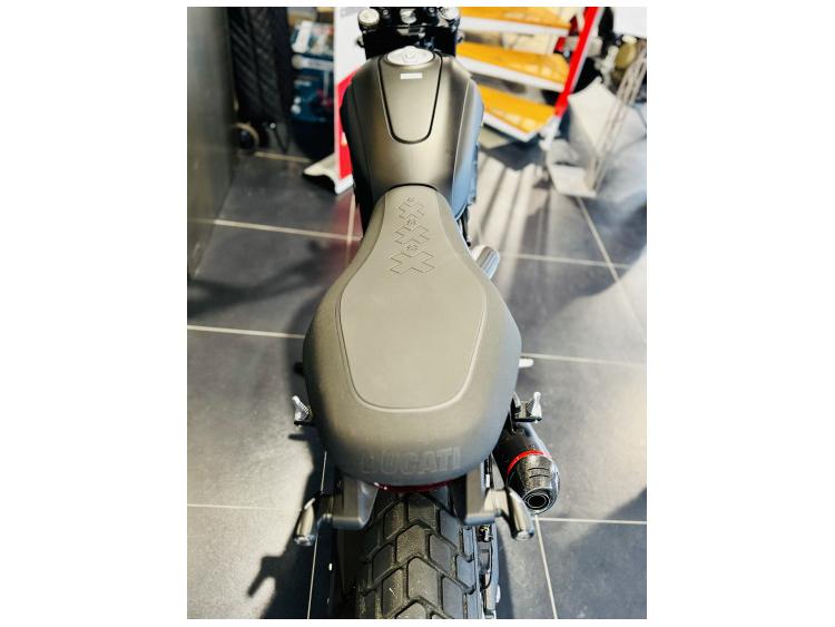 DUCATI SCRAMBLER 800 DARK TERMIGNONI - BRIDAGE A2 POSSIBLE