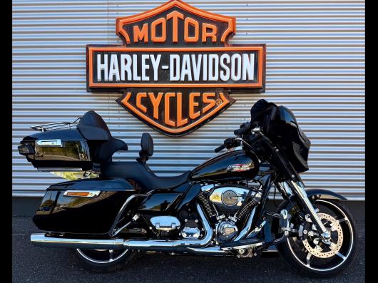 HARLEY-DAVIDSON TOURING STREET GLIDE 1923