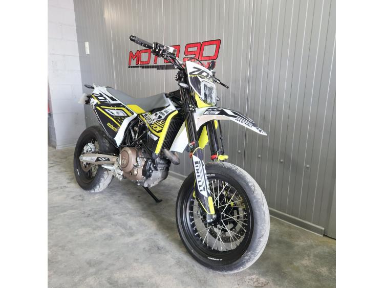 HUSQVARNA 701 SUPERMOTO