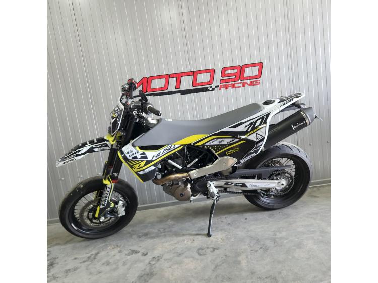 HUSQVARNA 701 SUPERMOTO