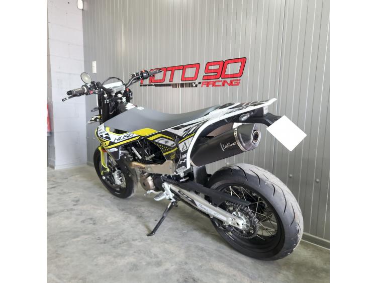HUSQVARNA 701 SUPERMOTO