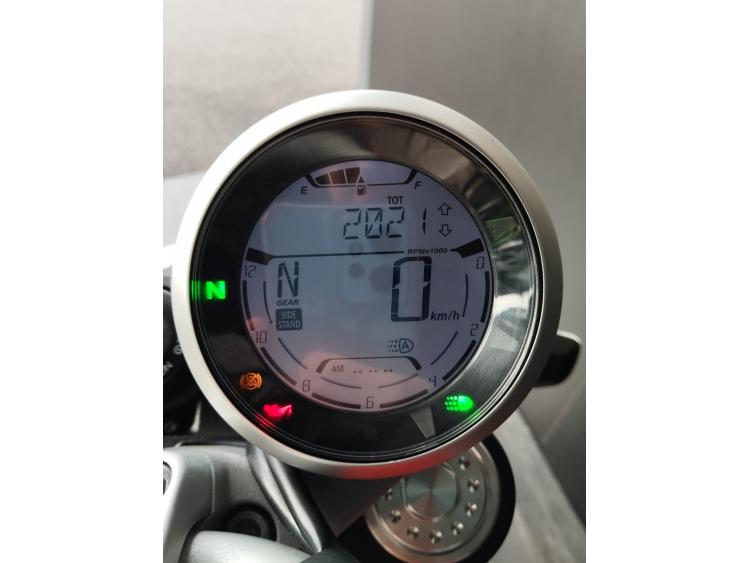 DUCATI SCRAMBLER 800 
