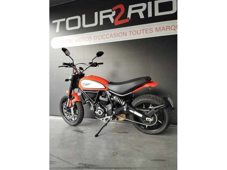 DUCATI SCRAMBLER 800 