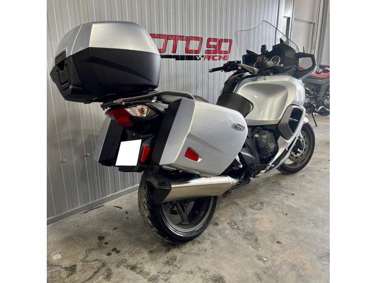 TRIUMPH TROPHY 1200 SE