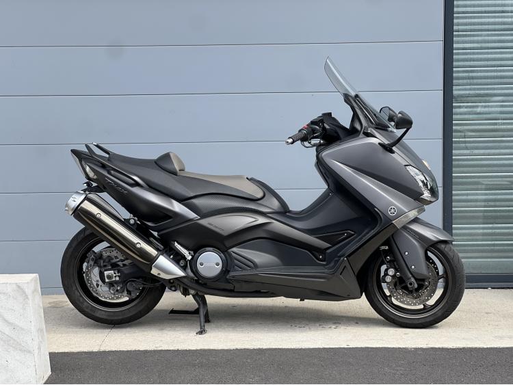 YAMAHA T-MAX 530 ABS