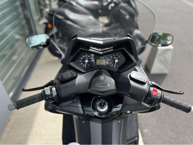 YAMAHA T-MAX 530 ABS