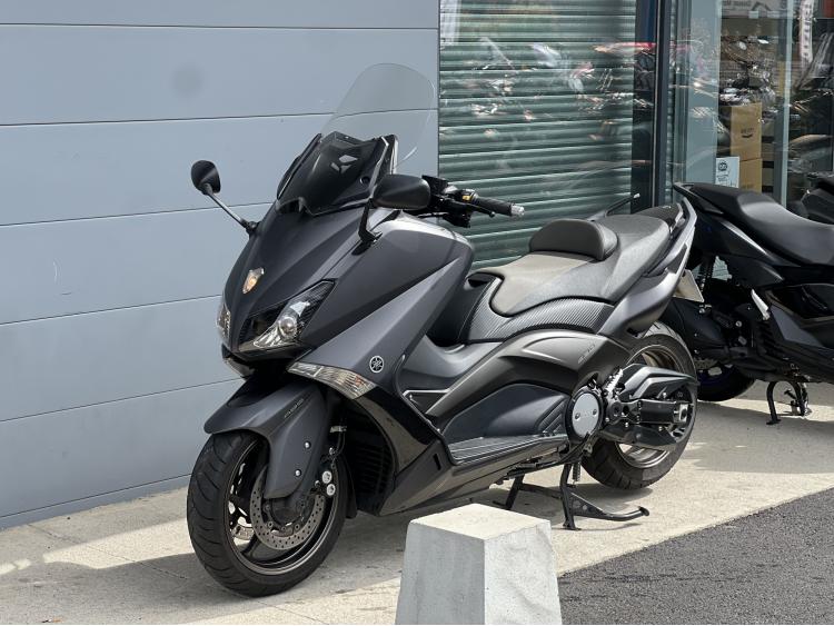 YAMAHA T-MAX 530 ABS