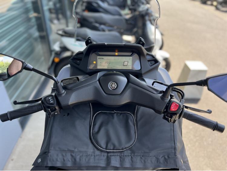 YAMAHA TRICITY 300