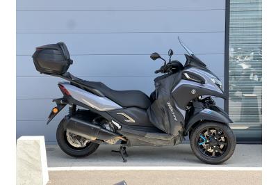 YAMAHA TRICITY 300
