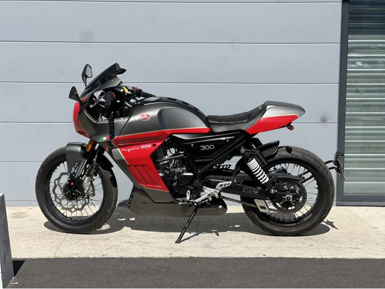 FB MONDIAL PAGANI 300 - A2