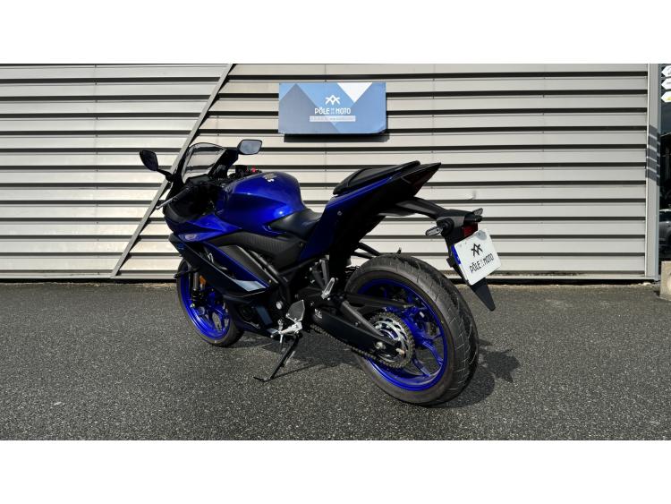 YAMAHA YZF-R3