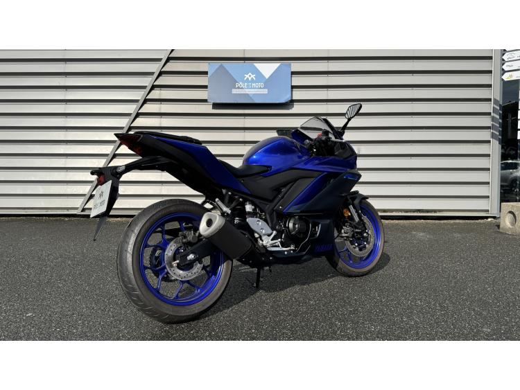 YAMAHA YZF-R3