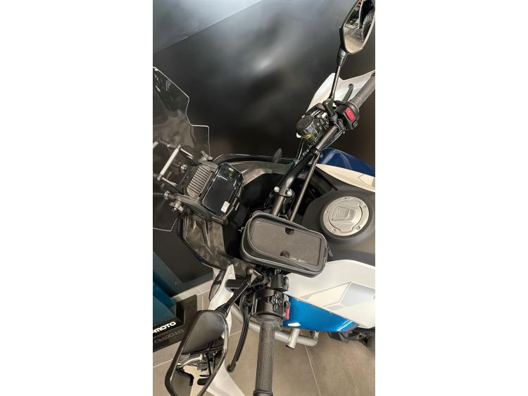 CF MOTO MT 700