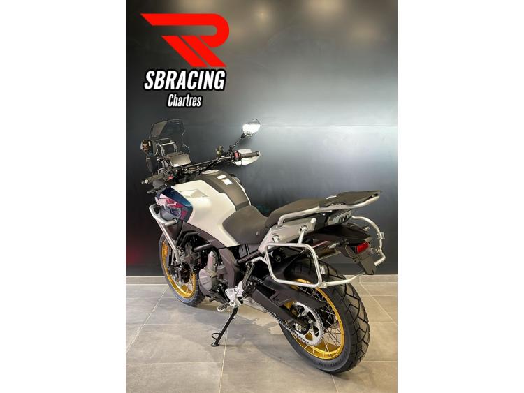 CF MOTO MT 700