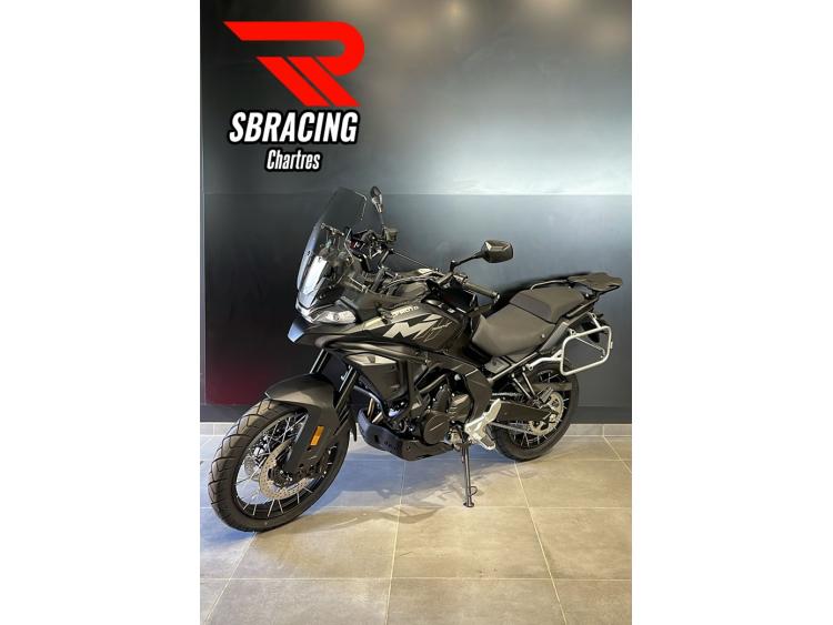 CF MOTO MT 700