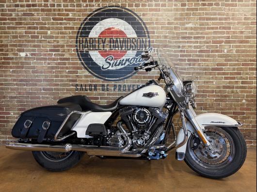 HARLEY-DAVIDSON TOURING ROAD KING 1690 CLASSIC