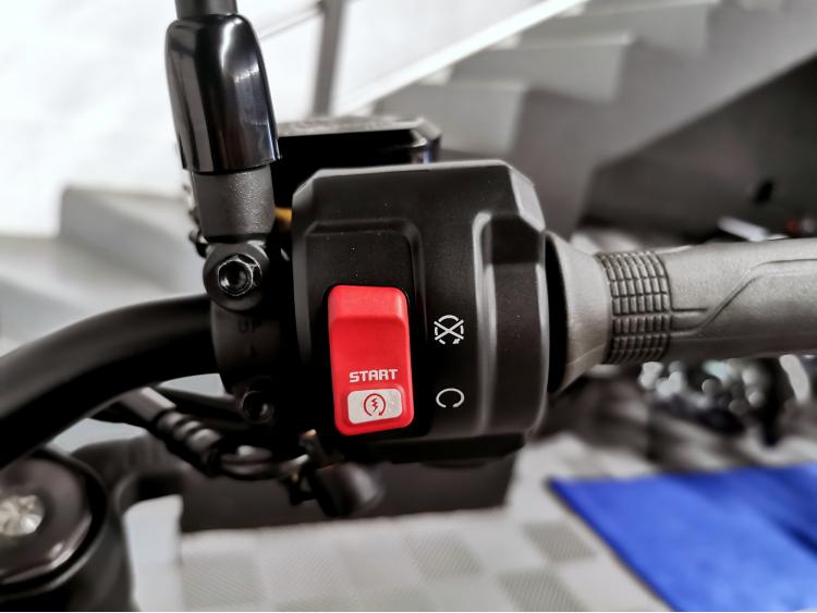 HONDA CB 1000 R - 1ere Main - Garantie constructeur 01/2030 - cb1000r - cb1000