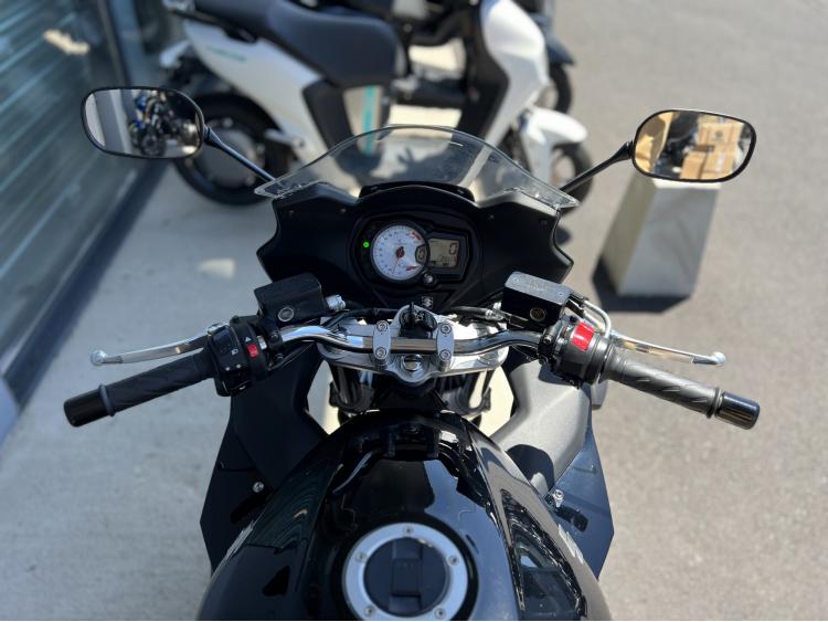 SUZUKI GSXF 650 -A2