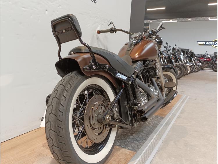 HARLEY DAVIDSON SOFTAIL SLIM