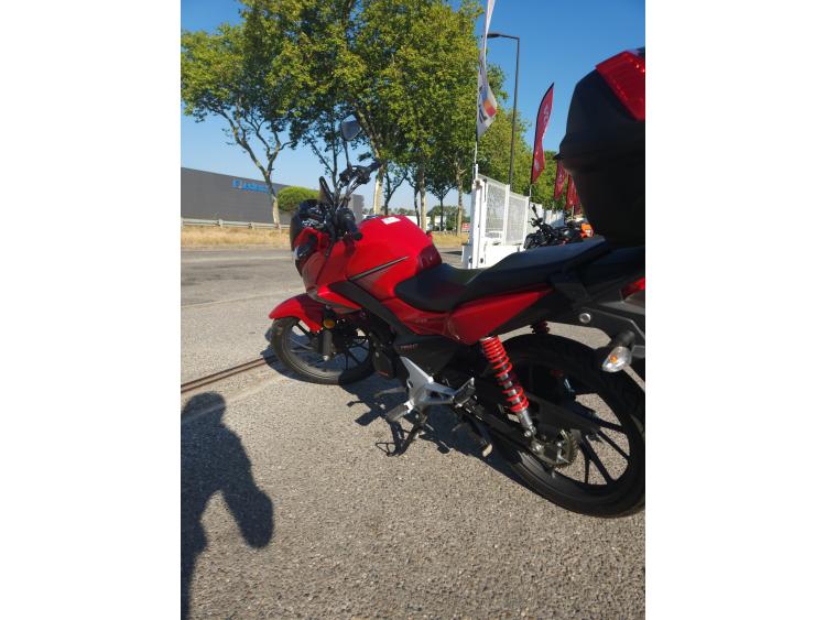 HONDA CB 125 F
