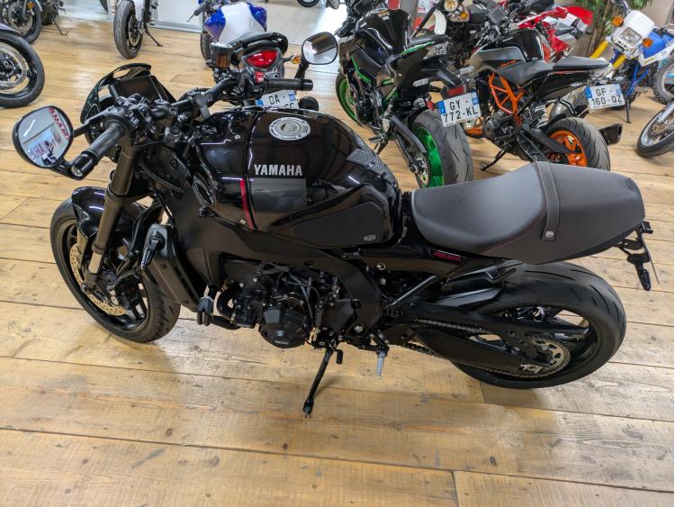 YAMAHA XSR 900