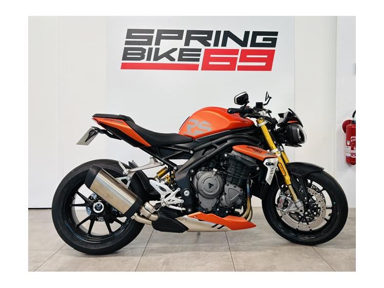 TRIUMPH SPEED TRIPLE 1200 RS