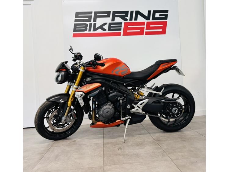 TRIUMPH SPEED TRIPLE 1200 RS
