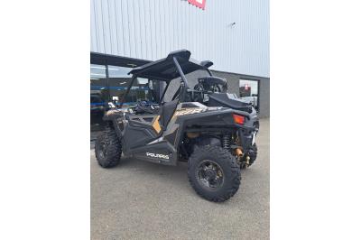 POLARIS RZR 900