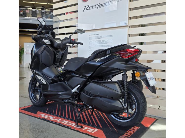 YAMAHA XMAX 300 Tech Max
