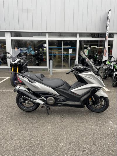 KYMCO AK 550