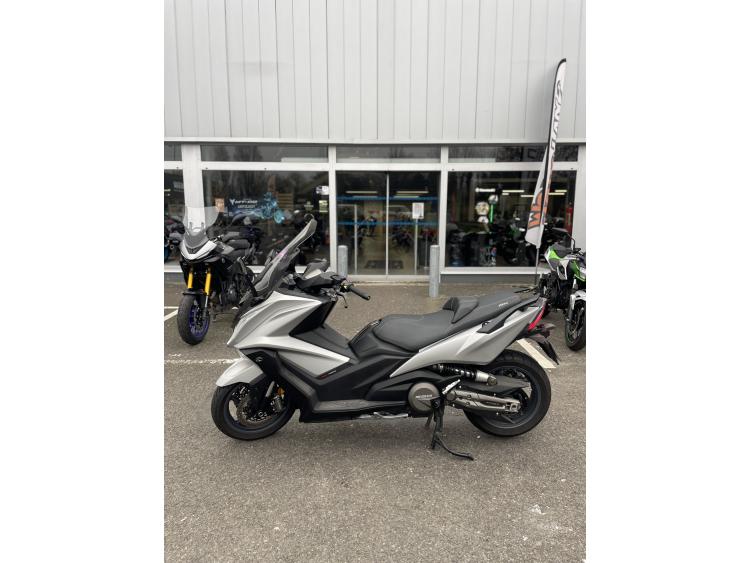 KYMCO AK 550
