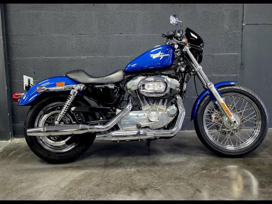 HARLEY-DAVIDSON SPORTSTER 883