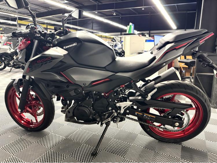 KAWASAKI Z500 SE - Z 500 SE - Garantie 2030 -